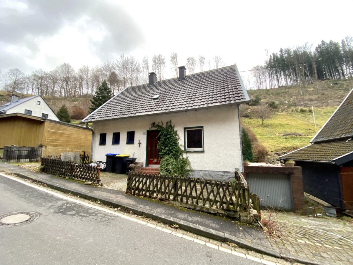 Immobilienangebot - Monschau - Wohnen - Einfamilienhaus in direkter Nähe zum historischen Stadtkern, samt Garage
