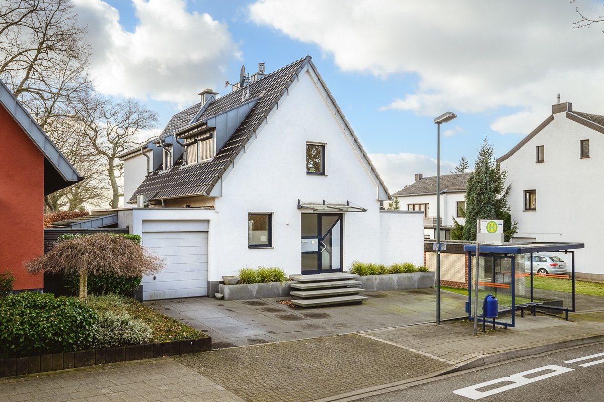Immobilienangebot - Eschweiler - Wohnen - Freistehendes Einfamilienhaus in begehrter Wohnlage