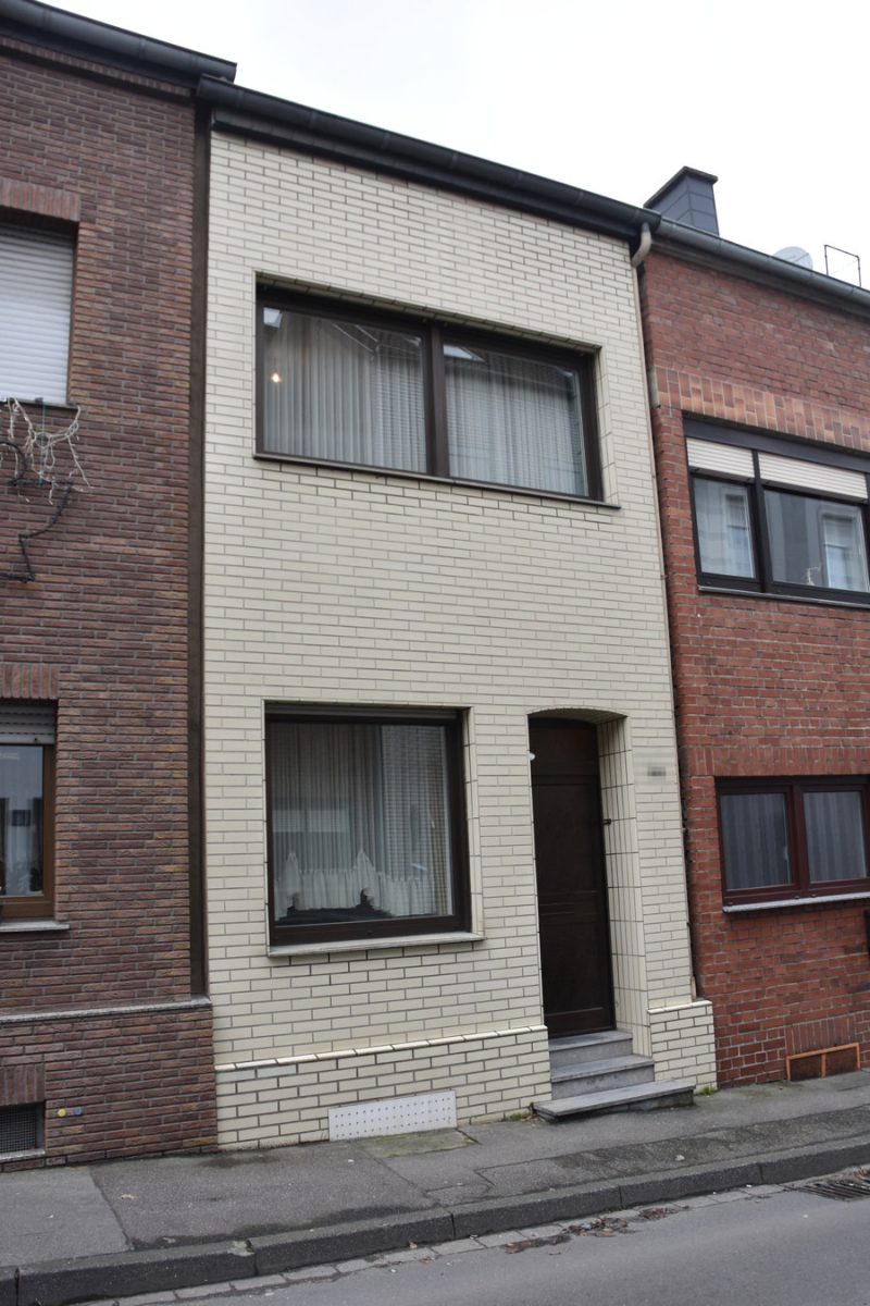 Immobilienangebot - Eschweiler - Wohnen - Ruhig gelegenes Einfamilienhaus in zentraler Lage in Eschweiler