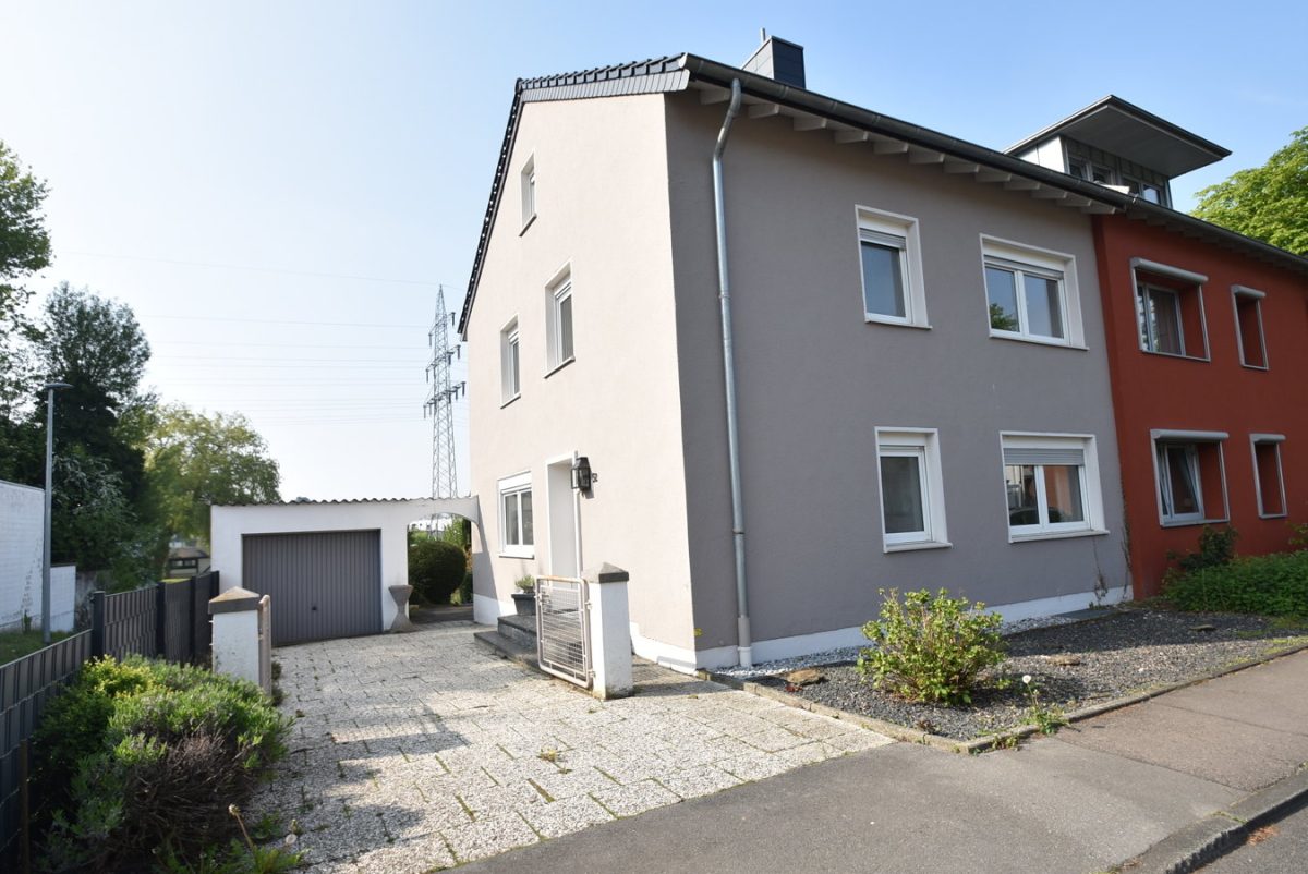 Immobilienangebot - Aachen - Wohnen - 2-Familienhaus mit ausgebautem Dachgeschoss in beliebter Wohnlage