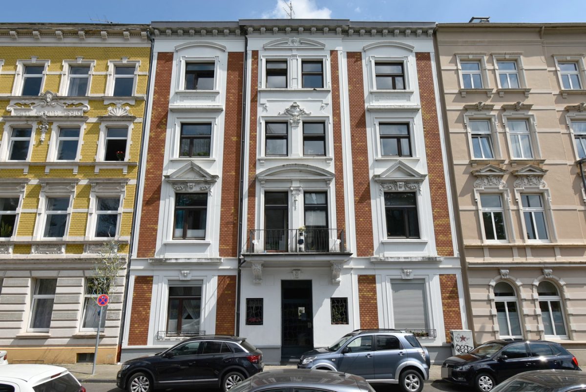 Immobilienangebot - Aachen-Burtscheid - Renditehäuser - Ansprechendes, denkmalgeschütztes 10 Parteien Haus im Zentrum von Burtscheid