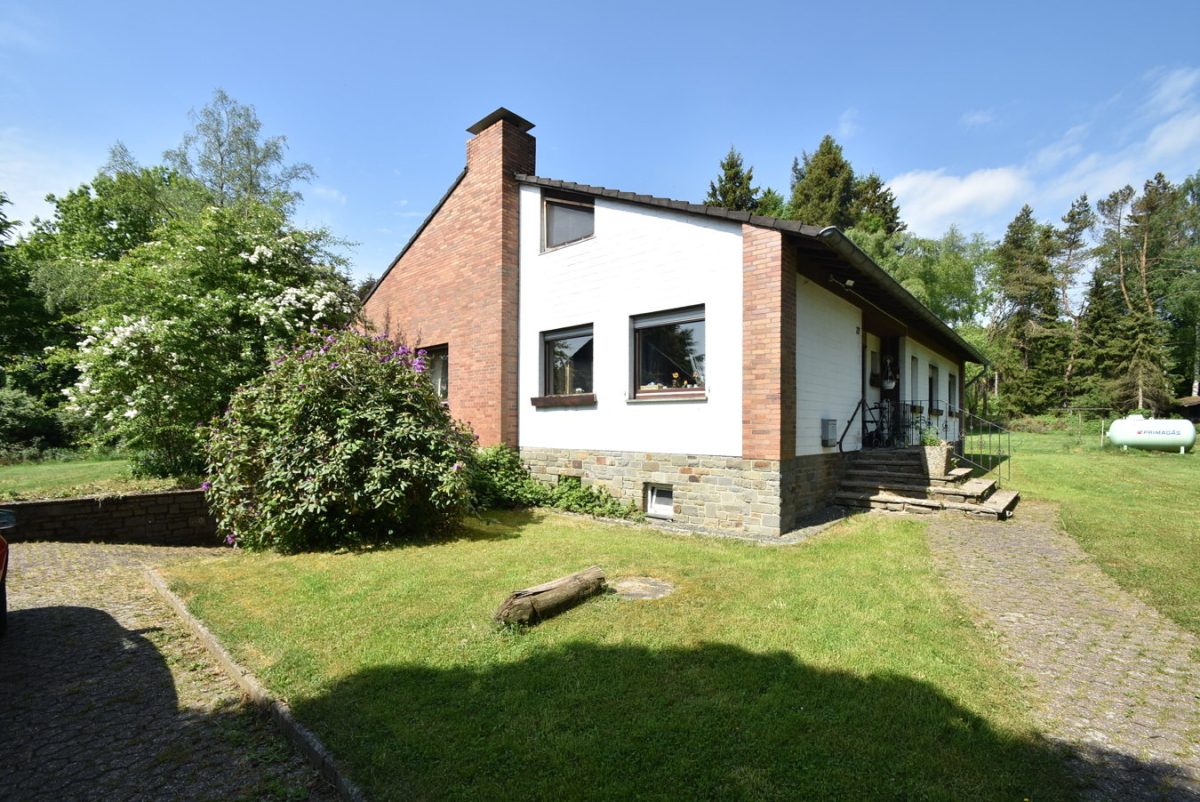Immobilienangebot - Monschau - Konzen - Wohnen - Freistehendes Einfamilienhaus mit großem Naturgarten in ruhiger Ortsrandlage