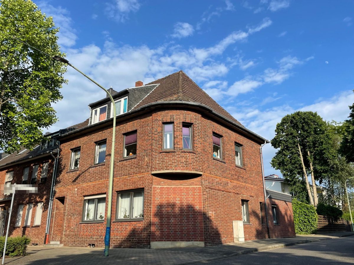 Immobilienangebot - Baesweiler - Renditehäuser - Vermietetes 3 Familienhaus mit Garage Nähe Stadtpark