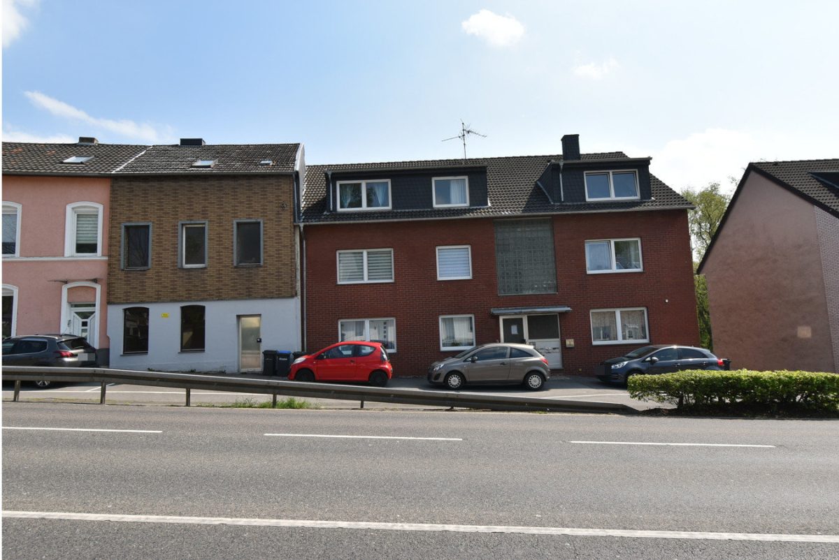 Immobilienangebot - Würselen - Renditehäuser - Siebenfamilienhaus + Einfamilienhaus mit 5 Garagen  zwischen Wurmtal und Stadtgarten