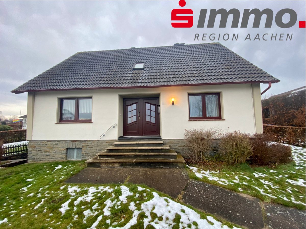 Immobilienangebot - Monschau-Mützenich - Wohnen - Freistehendes Einfamilienhaus mit großem Grundstück in ruhiger Lage