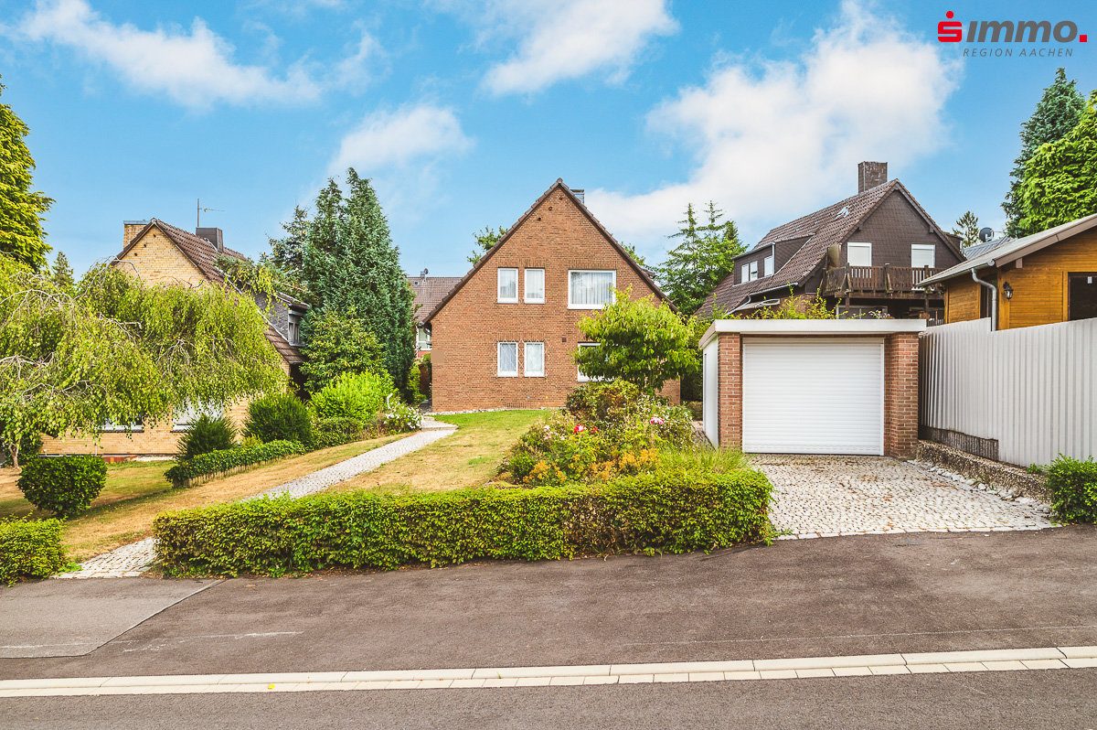 Immobilienangebot - Herzogenrath - Wohnen - Freistehendes Einfamilienhaus in begehrter Lage