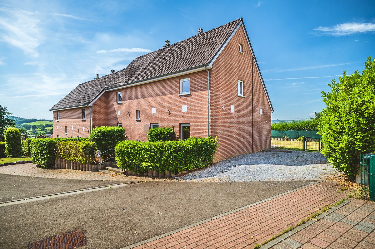 Immobilienangebot - Gemmenich - Wohnen - Junge, moderne Doppelhaushälfte auf schönem Westgrundstück 10 Minuten vom Aachener Klinikum