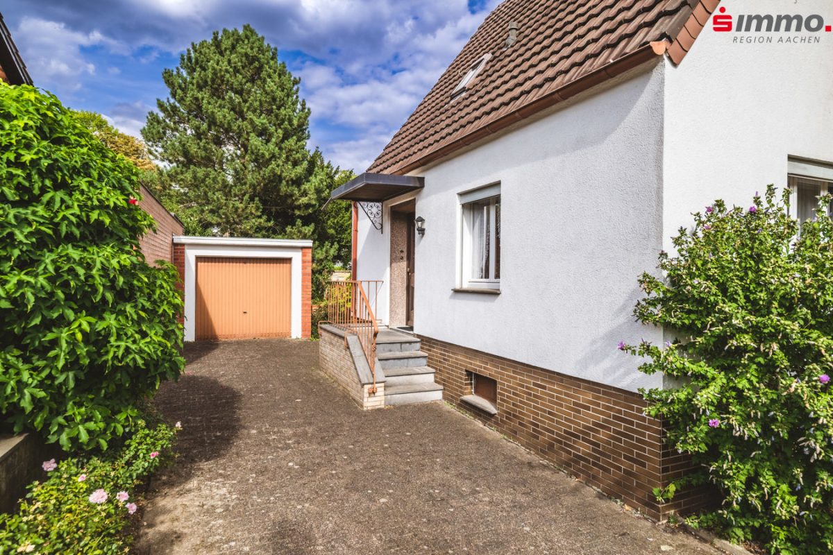 Immobilienangebot - Aachen - Wohnen - Wohnen in Laurensberg!
Freistehendes Einfamilienhaus mit großem Garten
in ruhiger Wohnlage