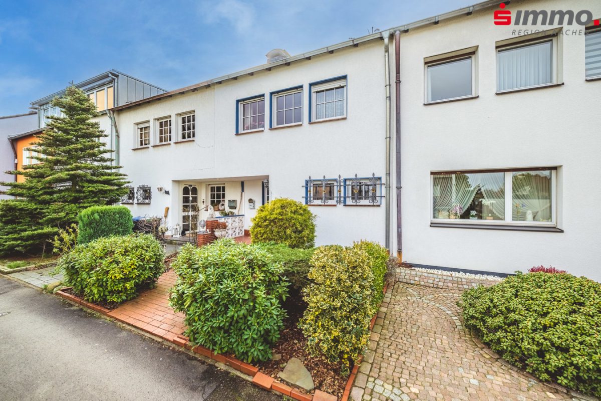 Immobilienangebot - Aachen - Wohnen - Familienidyll auf der Burtscheider Beverau!
Einfamilienhus mit  Sonnengrundstück und eigener Garage