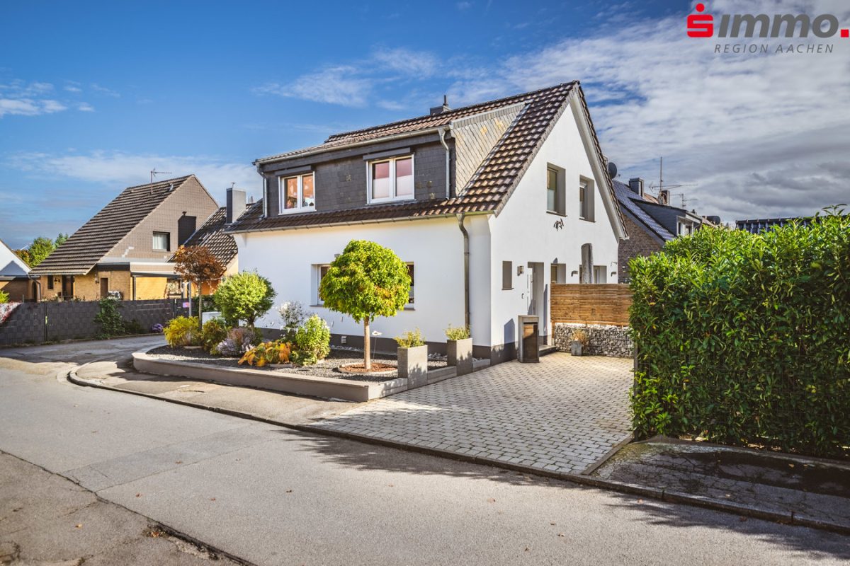 Immobilienangebot - Alsdorf - Wohnen - Einziehen und Wohlfühlen! Aufwendig saniertes, freistehendes Einfamilienhaus in "der Begau"