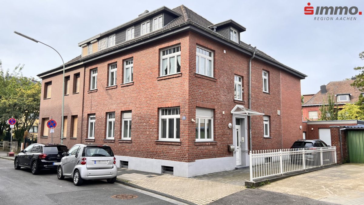 Immobilienangebot - Eschweiler - Wohnen - Zweifamilienhaus mit Garten und Garage in zentraler aber dennoch ruhiger Lage