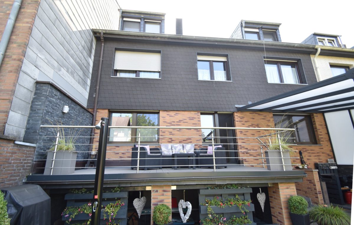 Immobilienangebot - Aachen - Renditehäuser - Top gepflegtes Dreifamilienhaus mit Mietsteigerungspotenzial in gefragter Lage