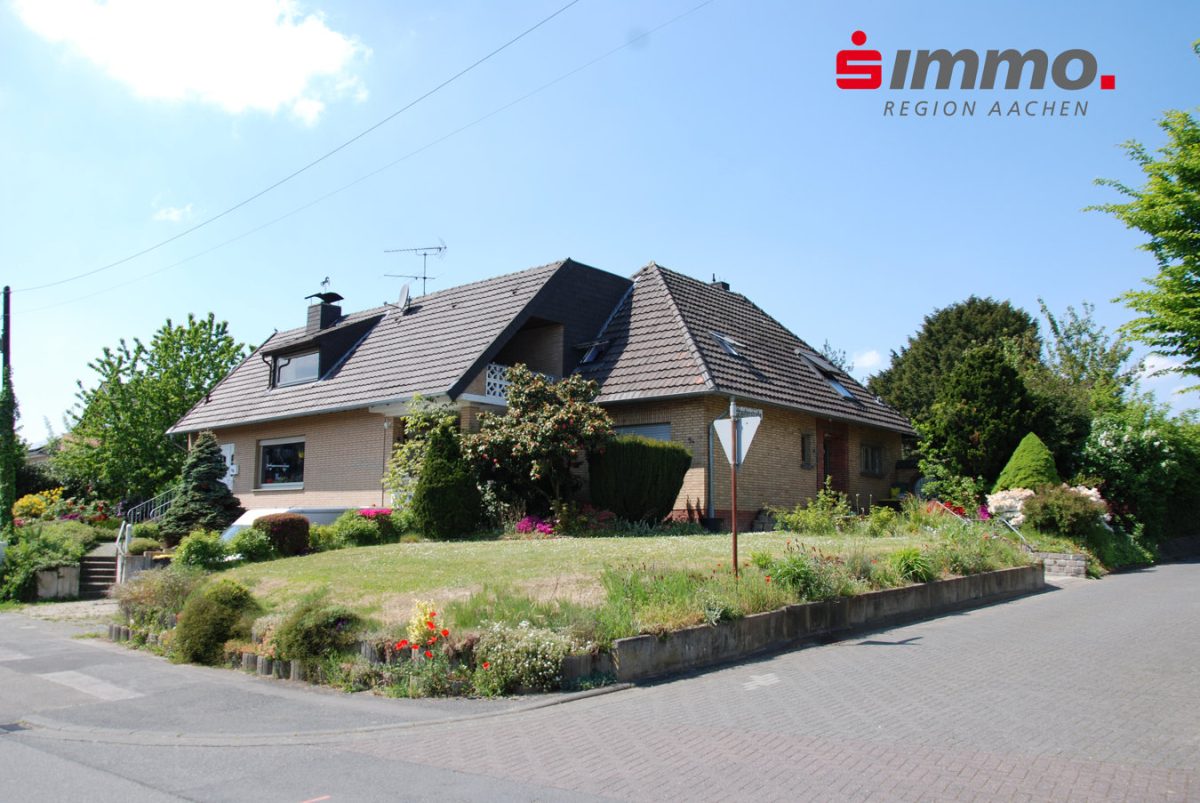 Immobilienangebot - Wassenberg - Wohnen - Zweifamilienhaus mit zwei vermieteten Einheiten