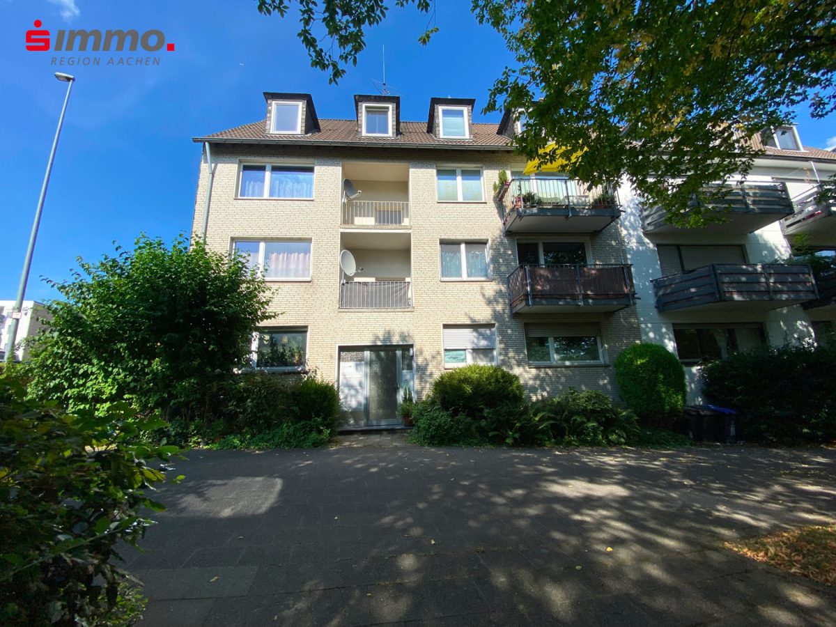 Immobilienangebot - Aachen - Renditehäuser - Gepflegtes Mehrfamilienhaus mit 4 Garagen in beliebter Wohnlage