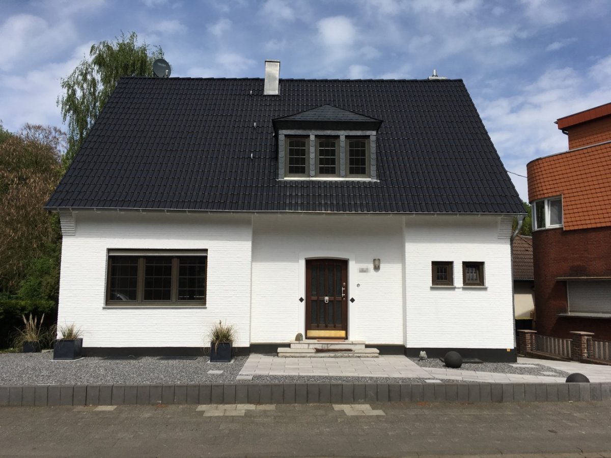 Immobilienangebot - Herzogenrath - Wohnen - Freistehendes Einfamilienhaus in ruhiger Lage
