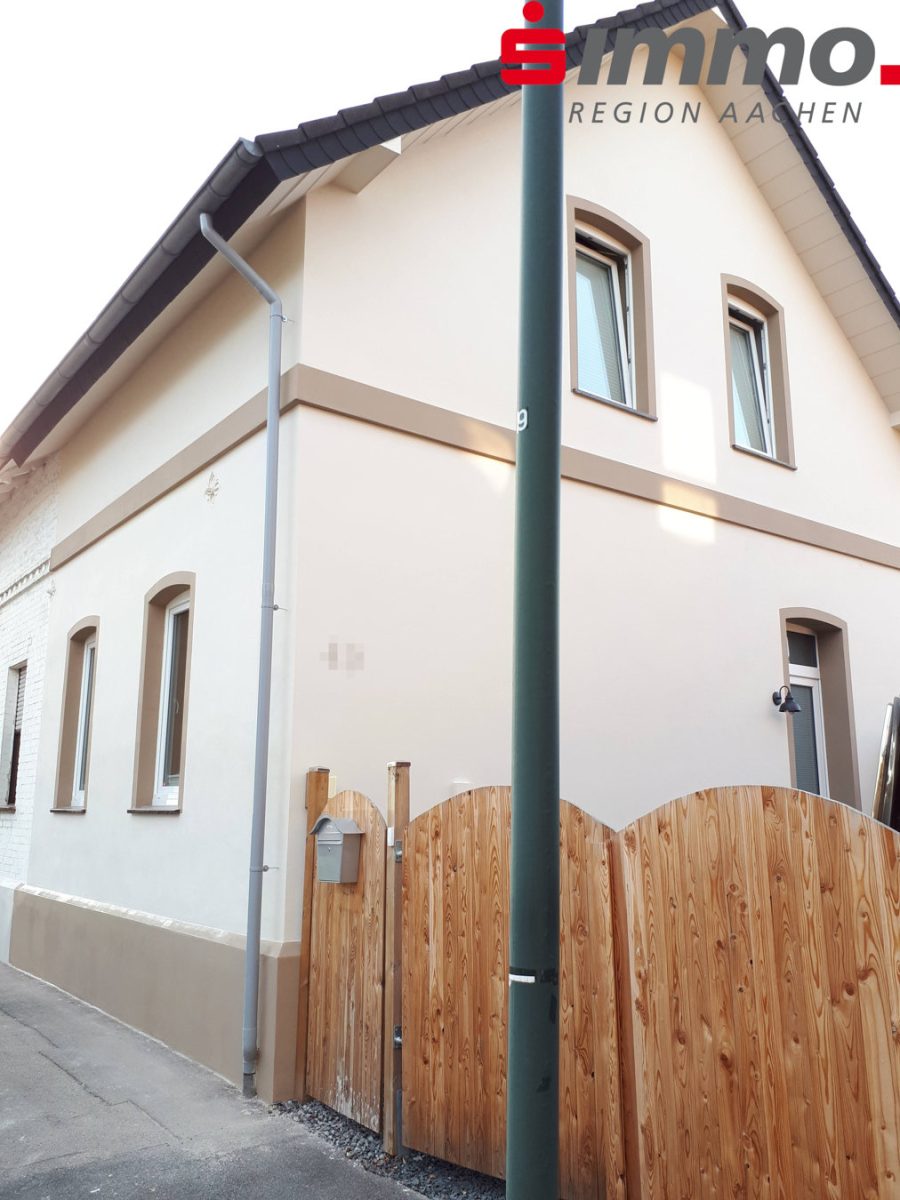 Immobilienangebot - Alsdorf - Wohnen - Vermietetes, umfassend saniertes Einfamilienhaus in ruhiger, zentraler Lage
