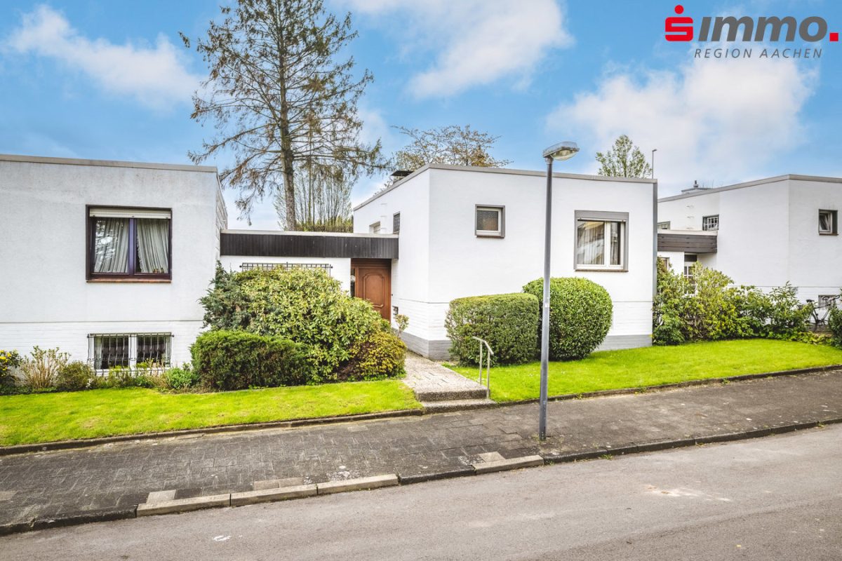 Immobilienangebot - Aachen - Wohnen - Charmantes Einfamilienhaus in begehrter Lage Aachens zwischen Tierpark und Burtscheid