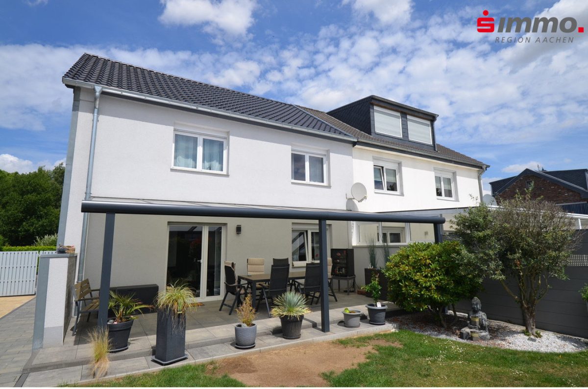 Immobilienangebot - Aldenhoven - Wohnen - Bezugsfreies, modernisiertes Einfamilienhaus in ruhiger Seitenstraße