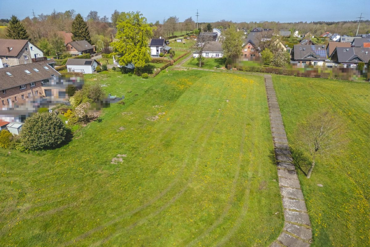 Immobilienangebot - Simmerath - Grundstücke - Sonniges Baugrundstück mit 4 möglichen Bauparzellen in ruhiger, zentraler Lage von Simmerath Lammersdorf