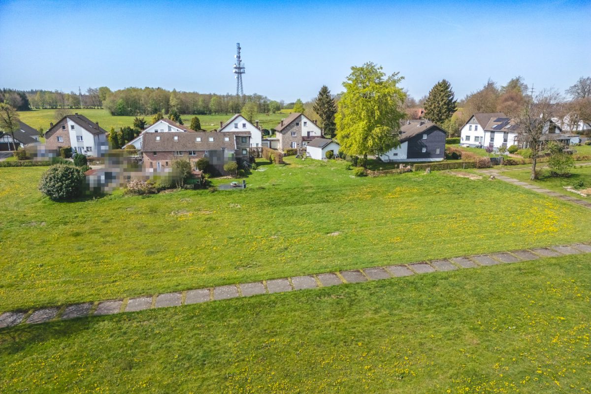 Immobilienangebot - Simmerath - Grundstücke - Sonniges Baugrundstück mit 4 möglichen Bauparzellen in ruhiger, zentraler Lage von Simmerath Lammersdorf