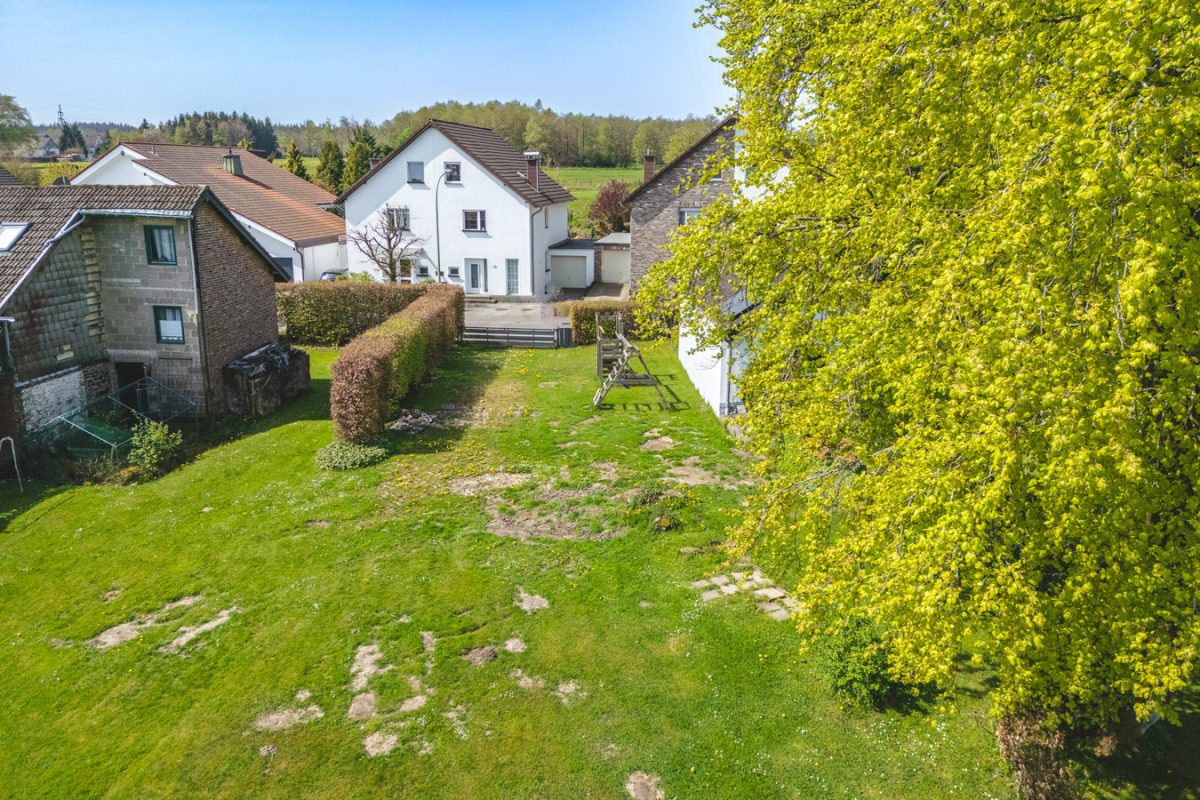 Immobilienangebot - Simmerath - Grundstücke - Sonniges Baugrundstück mit 4 möglichen Bauparzellen in ruhiger, zentraler Lage von Simmerath Lammersdorf