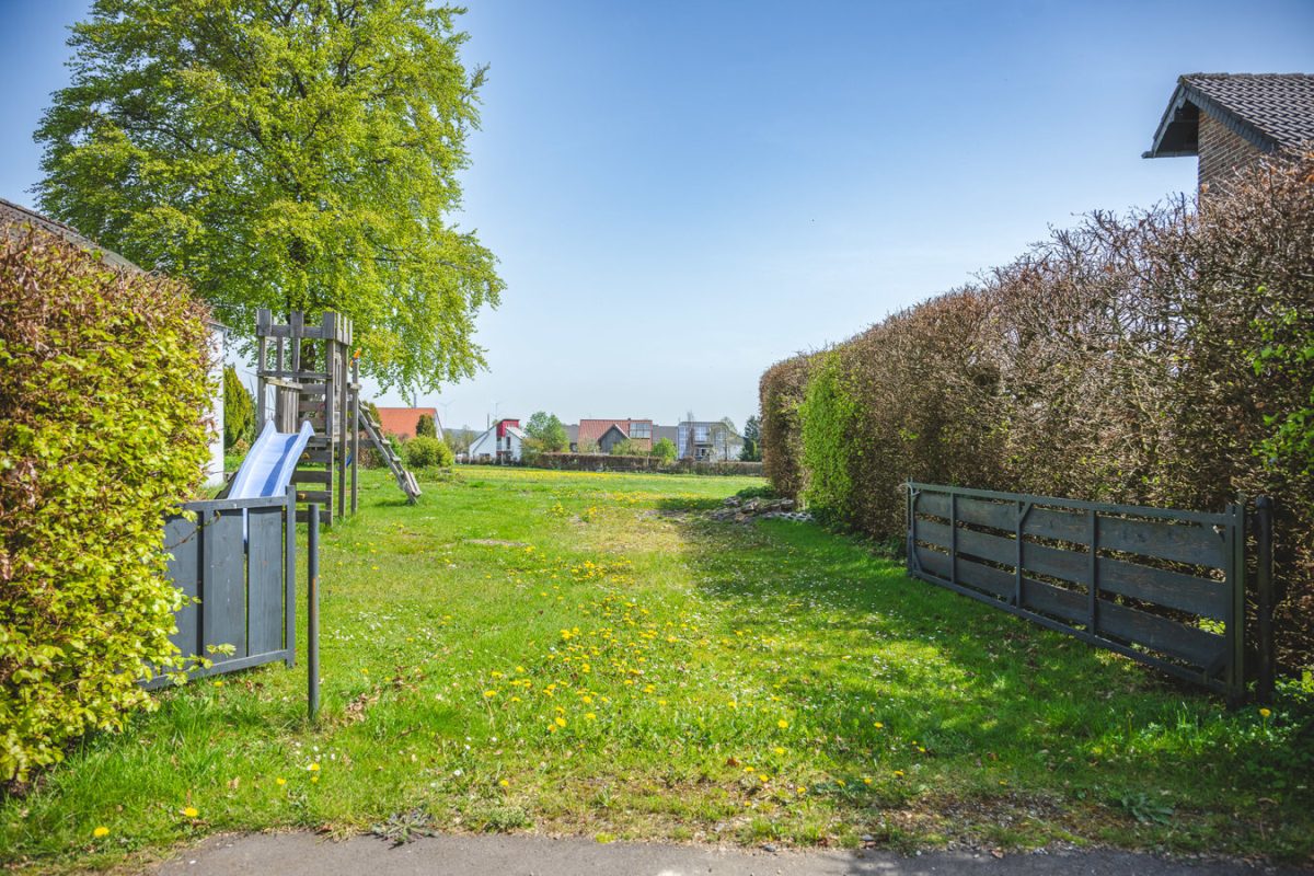 Immobilienangebot - Simmerath - Grundstücke - Sonniges Baugrundstück mit 4 möglichen Bauparzellen in ruhiger, zentraler Lage von Simmerath Lammersdorf