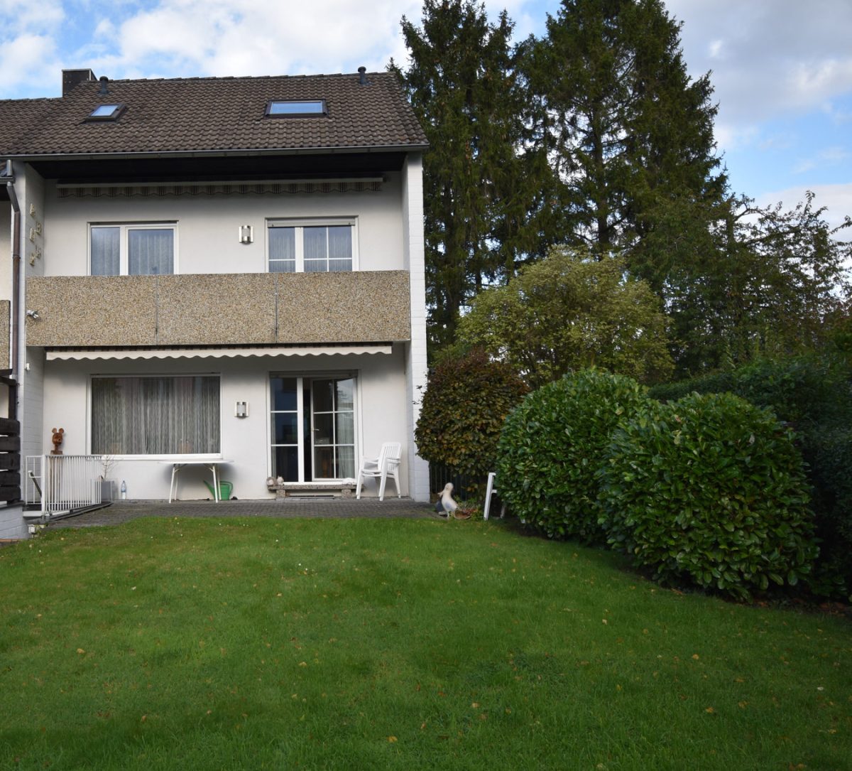 Immobilienangebot - Aachen - Wohnen - Verkauf im Bieterverfahren!
Einfamilienhaus zwischen Tierpark, Beverau und Frankenberger Viertel