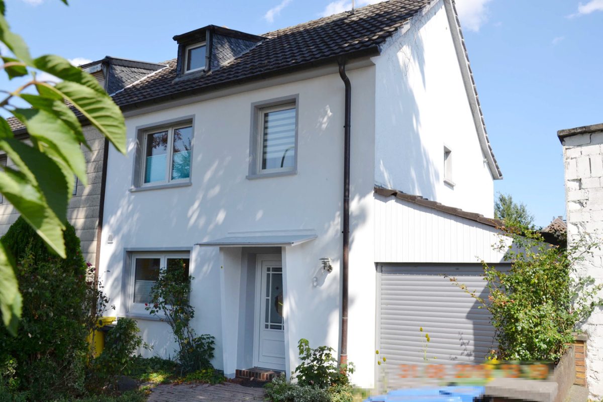 Immobilienangebot - Baesweiler - Wohnen - Modernisiertes Einfamilienhaus im Stadtzentrum