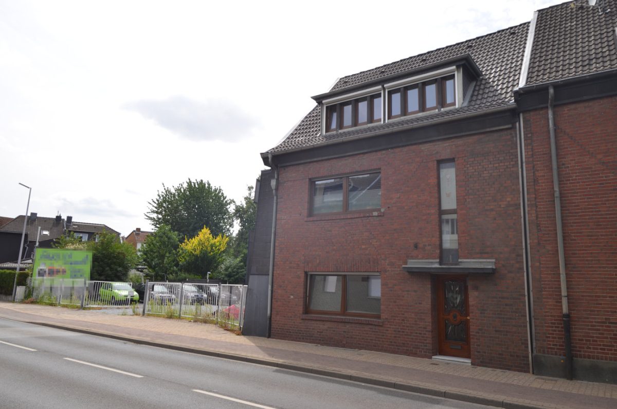 Immobilienangebot - Alsdorf - Wohnen - Zweifamilienhaus im Stadtzentrum von Alsdorf