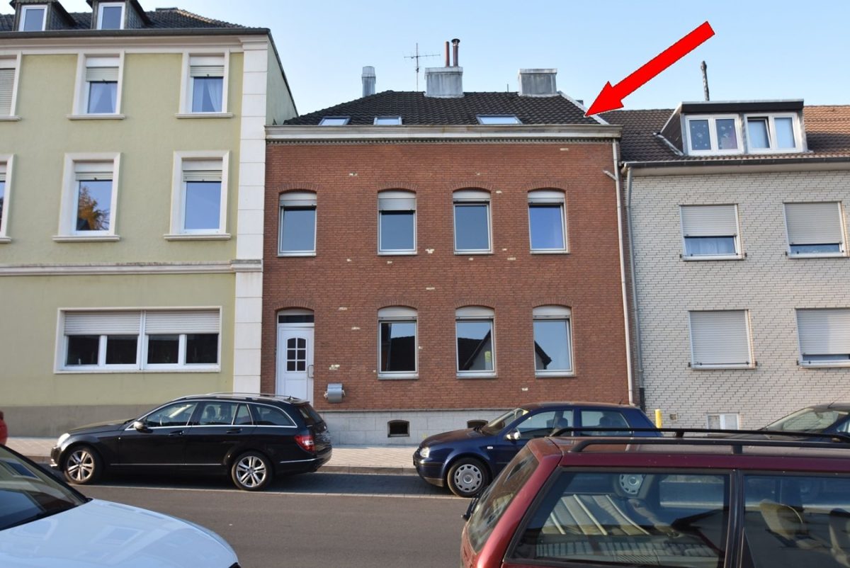 Immobilienangebot - Stolberg-Büsbach - Renditehäuser - Teilvermietetes Wohnhaus mit 3 Wohneinheiten in zentraler Lage