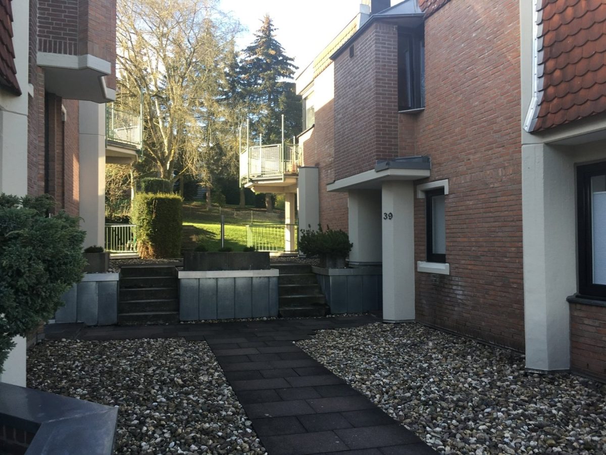 Immobilienangebot - Aachen / Laurensberg - Wohnen - Verkauf einer Eigentumswohnung in Aachen-Laurensberg