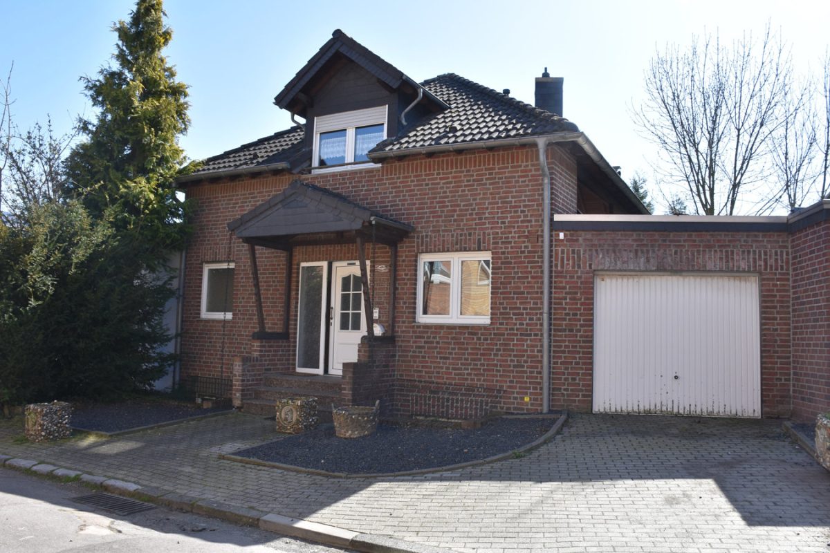 Immobilienangebot - Alsdorf-Warden - Wohnen - Freistehendes EFH in ruhiger Sackgasse in Alsdorf-Warden
