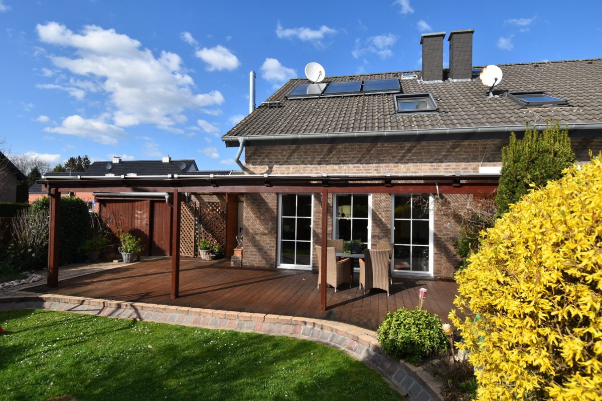 Immobilienangebot - Aldenhoven-Freialdenhoven - Wohnen - Ansprechende Doppelhaushälfte mit Südterrasse in ruhigem Wohnumfeld