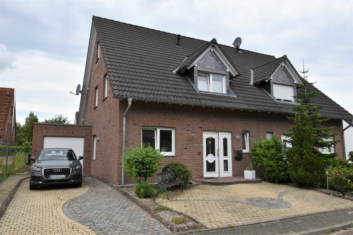 Immobilienangebot - Würselen - Wohnen - Wohnen in der Teutsiedlung!
Moderne Doppelhaushälfte in einer der  besten Wohnlagen von Würselen