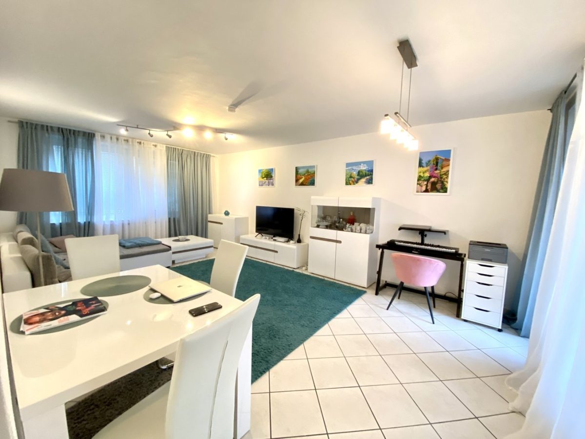Immobilienangebot - Aachen - Wohnen - Ansprechende 3-Zimmerwohnung mit Balkon und PKW-Stellplatz Nähe Schloss Rahe in Laurensberg!