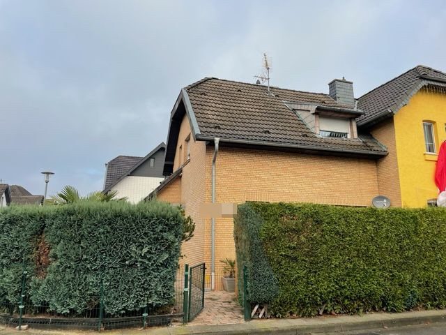 Immobilienangebot - Alsdorf - Wohnen - Renoviertes Einfamilienhaus im Herzen von Kellersberg