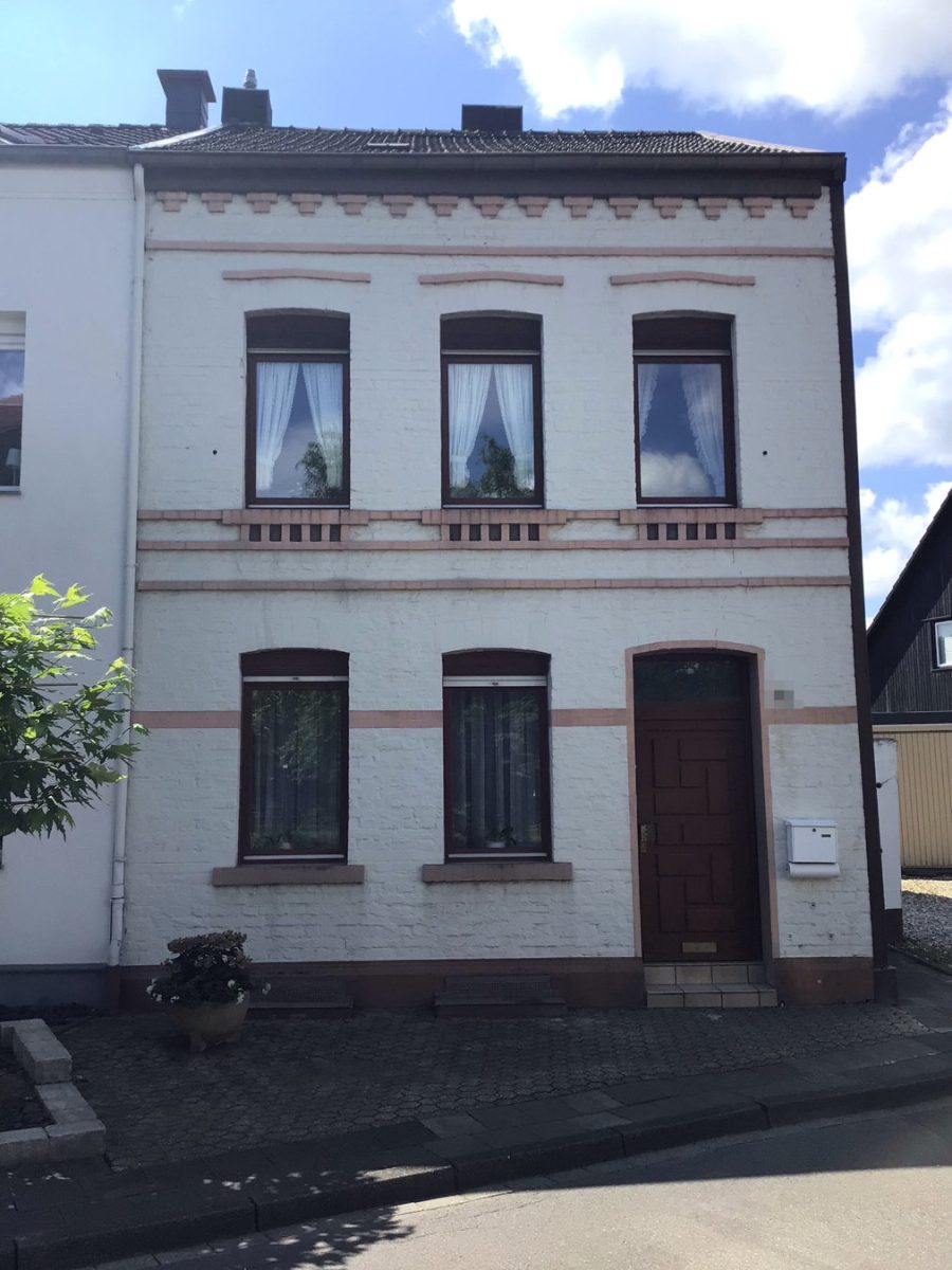 Immobilienangebot - Eschweiler - Wohnen - Renovierungsbedürftiges EFH mit großem Süd-Grundstück