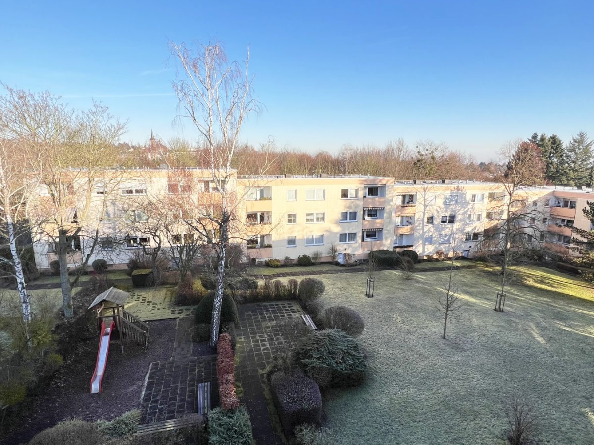 Immobilienangebot - Brühl - Wohnen - Bezugsfreie 3-Zimmer-Eigentumswohnung 
mit Balkon in Südlage