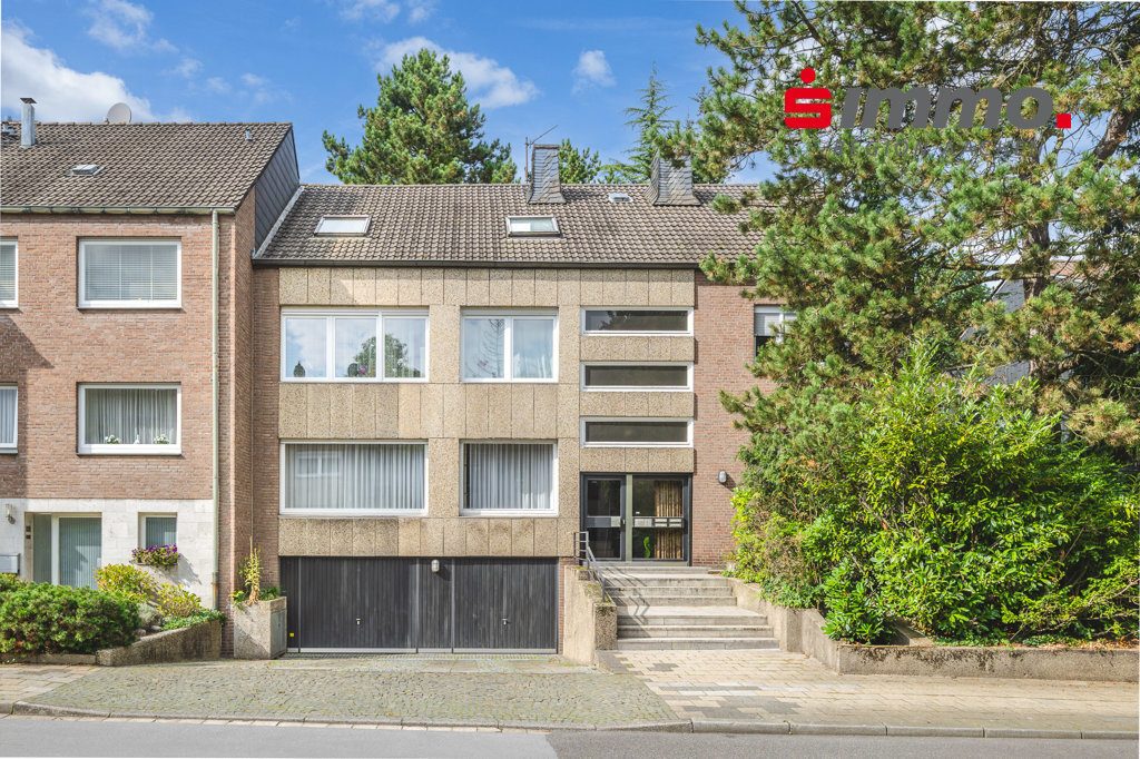 Immobilienangebot - Aachen - Wohnen - Bezugsfreie 5 Zimmerwohnung mit Garage und traumhaftem Garten im Aachener Südviertel