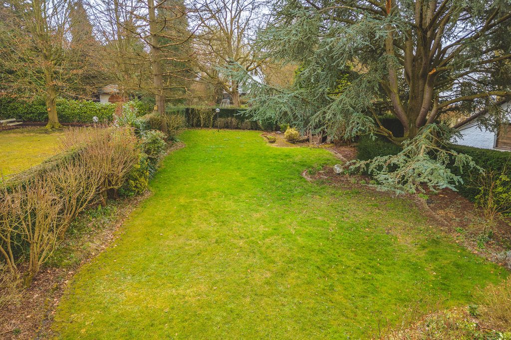 Immobilienangebot - Aachen - Wohnen - Auf der Hörn!
Freistehendes Einfamilienhaus mit Bungalowcharakter und großer Ausbaureserve