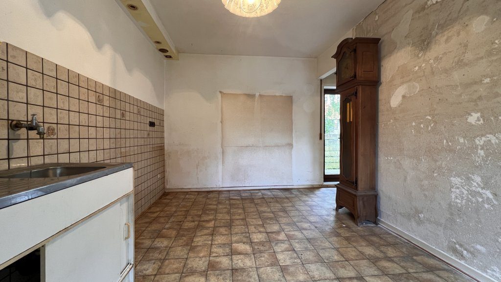 Immobilienangebot - Aachen - Wohnen - Handwerker gesucht!
Sanierungsbedürftiges Einfamilienhaus 
mit sonnigem Grundstück in idyllischer Lage