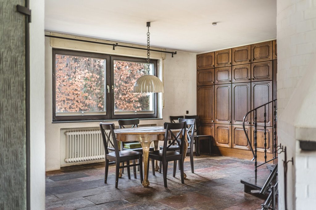 Immobilienangebot - Aachen - Wohnen - Freistehendes Einfamilienhaus mit offenem 
Wohncharakter in sehr guter und ruhiger Lage
