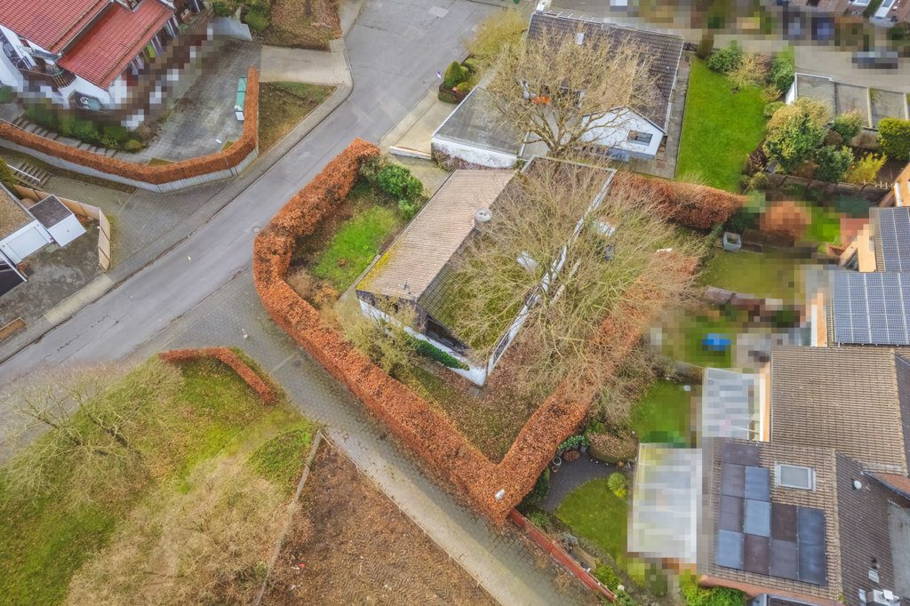 Immobilienangebot - Aachen - Wohnen - Freistehendes Einfamilienhaus mit offenem 
Wohncharakter in sehr guter und ruhiger Lage