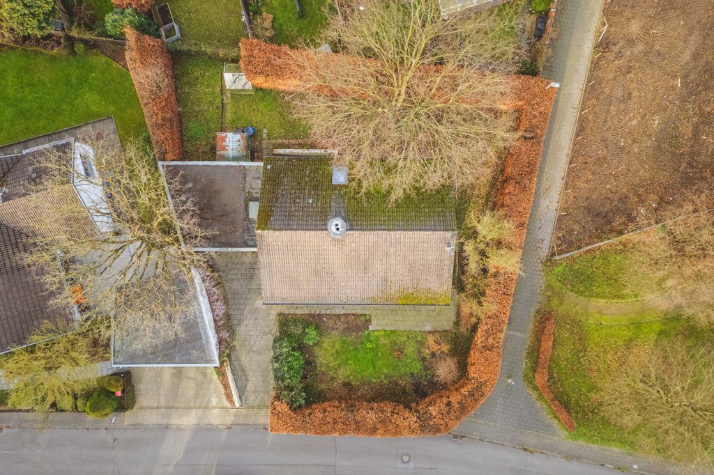 Immobilienangebot - Aachen - Wohnen - Freistehendes Einfamilienhaus mit offenem 
Wohncharakter in sehr guter und ruhiger Lage