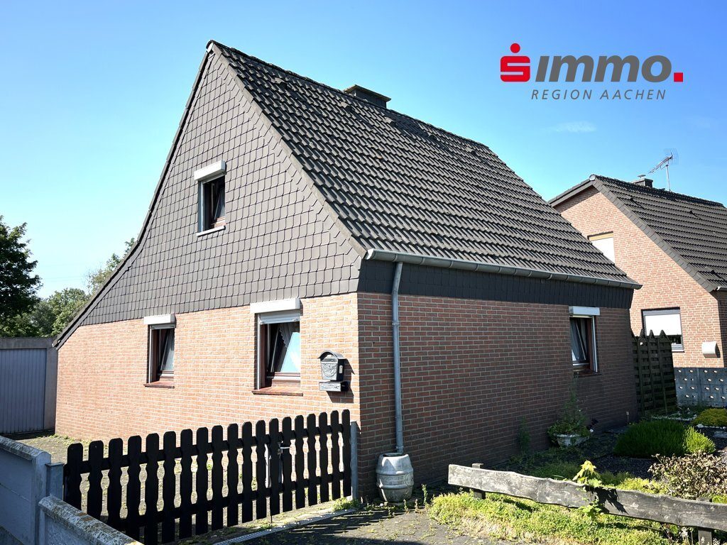 Immobilienangebot - Herzogenrath - Wohnen - Platz für neue Ideen!
Freistehendes Siedlungshaus mit tollem Grundstück in Niederbardenberg