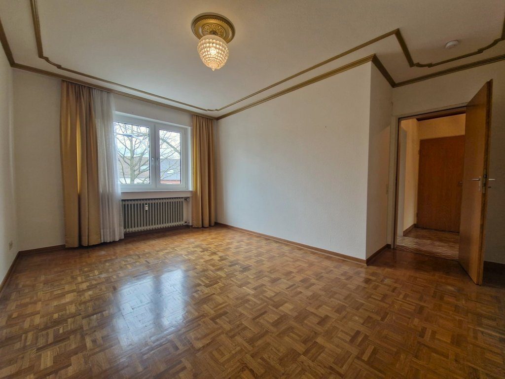 Immobilienangebot - Würselen - Wohnen - Bezugsfreie 3-Zimmerwohnung mit großem  Balkon und eigener Garage am Salmanusplatz - Würselen