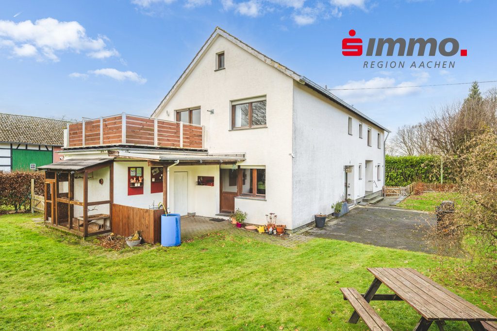 Immobilienangebot - Simmerath - Wohnen - Freistehendes Einfamilienhaus mit Einliegerwohnung auf attraktivem Grundstück