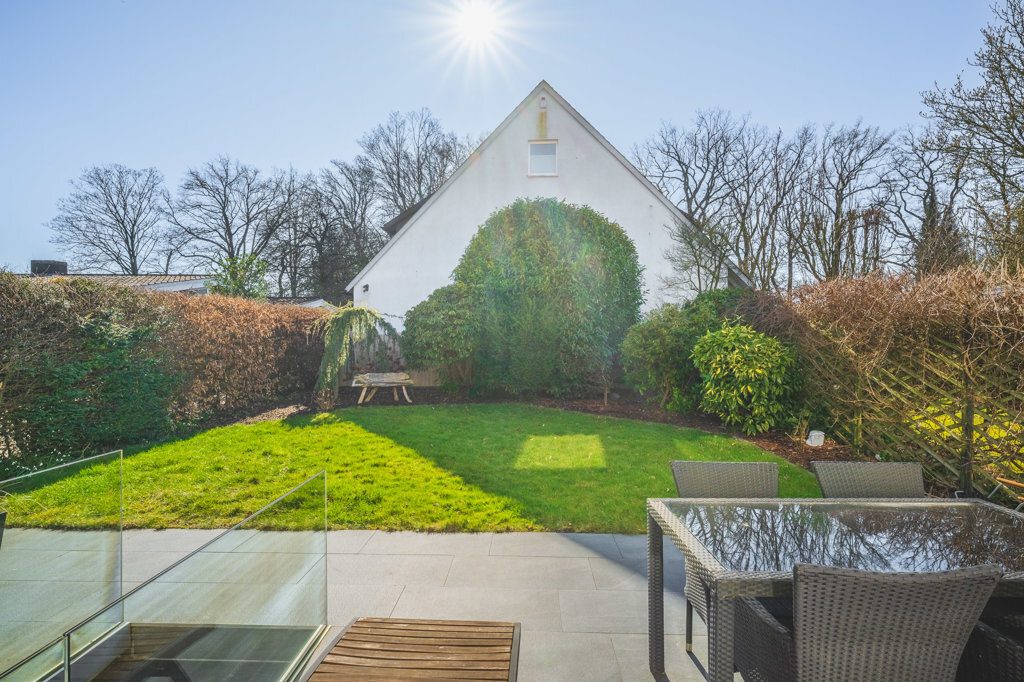 Immobilienangebot - Aachen - Wohnen - Sanierter Wohntraum mit Wellnessbereich 
in gefragter Lage von Aachen-Laurensberg