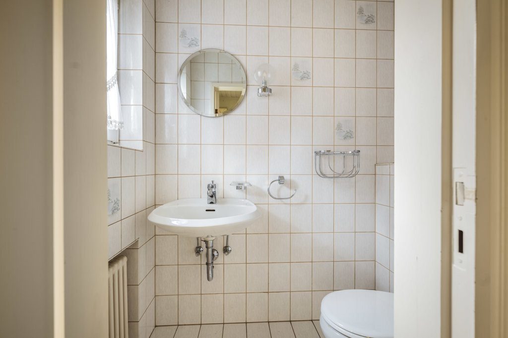 Immobilienangebot - Würselen - Wohnen - Bardenberg!
Einseitig angebautes Einfamilienhaus mit traumhaftem Garten
