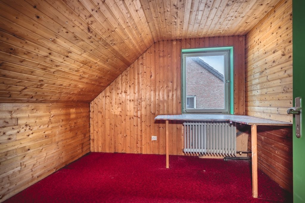 Immobilienangebot - Würselen - Wohnen - Bardenberg!
Einseitig angebautes Einfamilienhaus mit traumhaftem Garten